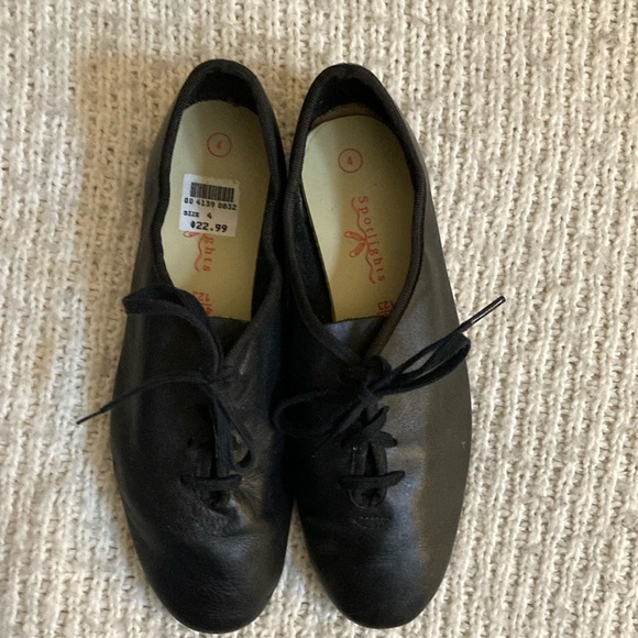 Spotlights Girls Dance Shoes Size 4 - Picture 1 of 9